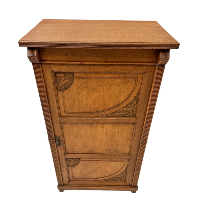 Arts & Crafts Art Nouveau One-Door Cabinet, 1900s